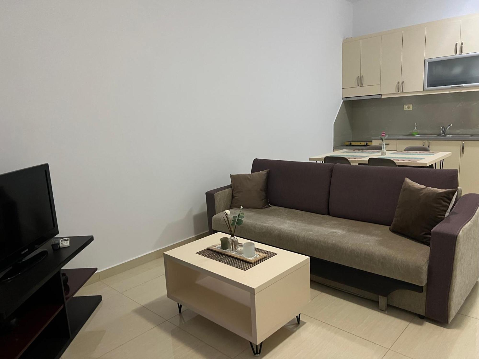 Apartments Sadiku With Sea View Саранда Екстер'єр фото