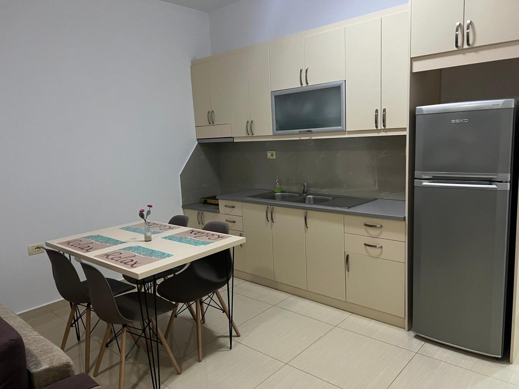 Apartments Sadiku With Sea View Саранда Екстер'єр фото