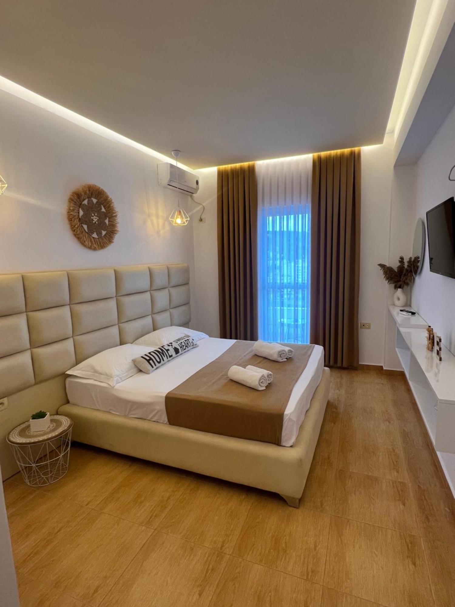 Apartments Sadiku With Sea View Саранда Екстер'єр фото